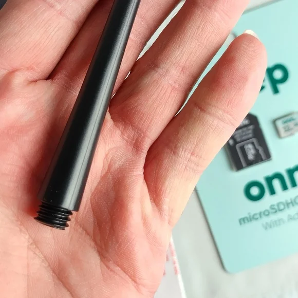 Aluratek 8 inch Digital Photo Frame 1024 x 768 Screen Resolution ADPFWM8S NIB - Picture 16 of 16